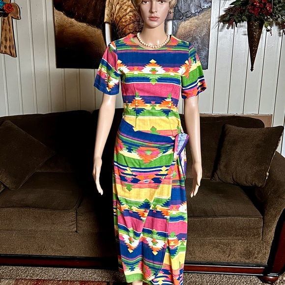 Margos Dresses & Skirts - Affinity by Margo’s • Vintage • USA • Medium • Multi-Colors • Aztec • Dress